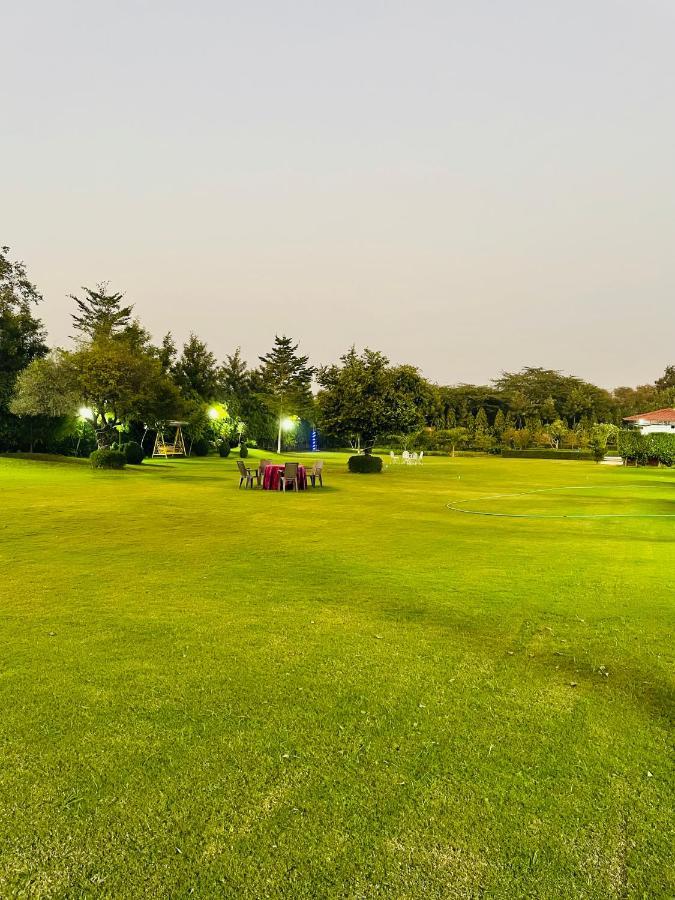 Anantam Aravali Villa Gurgaon Exterior photo